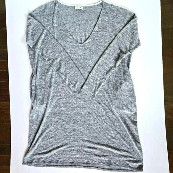 Aritzia Wilfred Free basic tunic long sleeve sweater Gray Pockets sz M - Picture 2 of 10